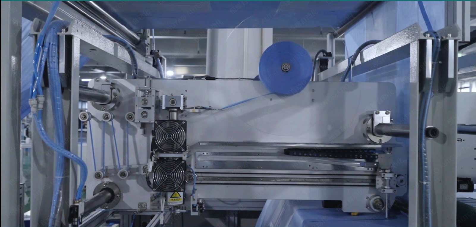 2025022772383437.png The Evolution of Surgical Gowns: From Cotton to Smart Manufacturing: A Medical Revolution